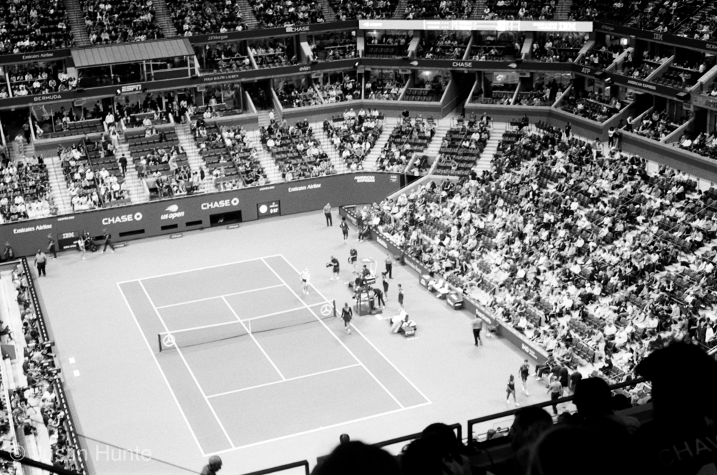 ashe stadium-justin-hunte-justdasuede-in-parentheses-crowds-volume-5